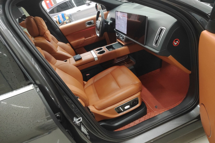 理想汽车 理想L8 2023款 Max局部细节41