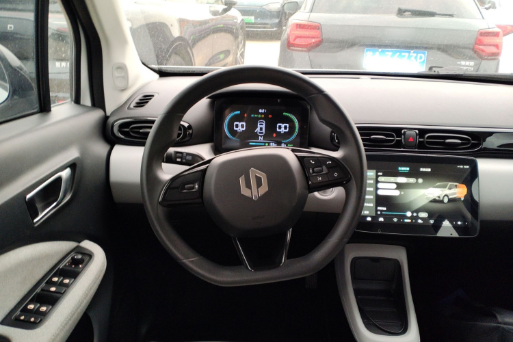 零跑汽车 零跑T03 2022款 炫晶版中控内饰13