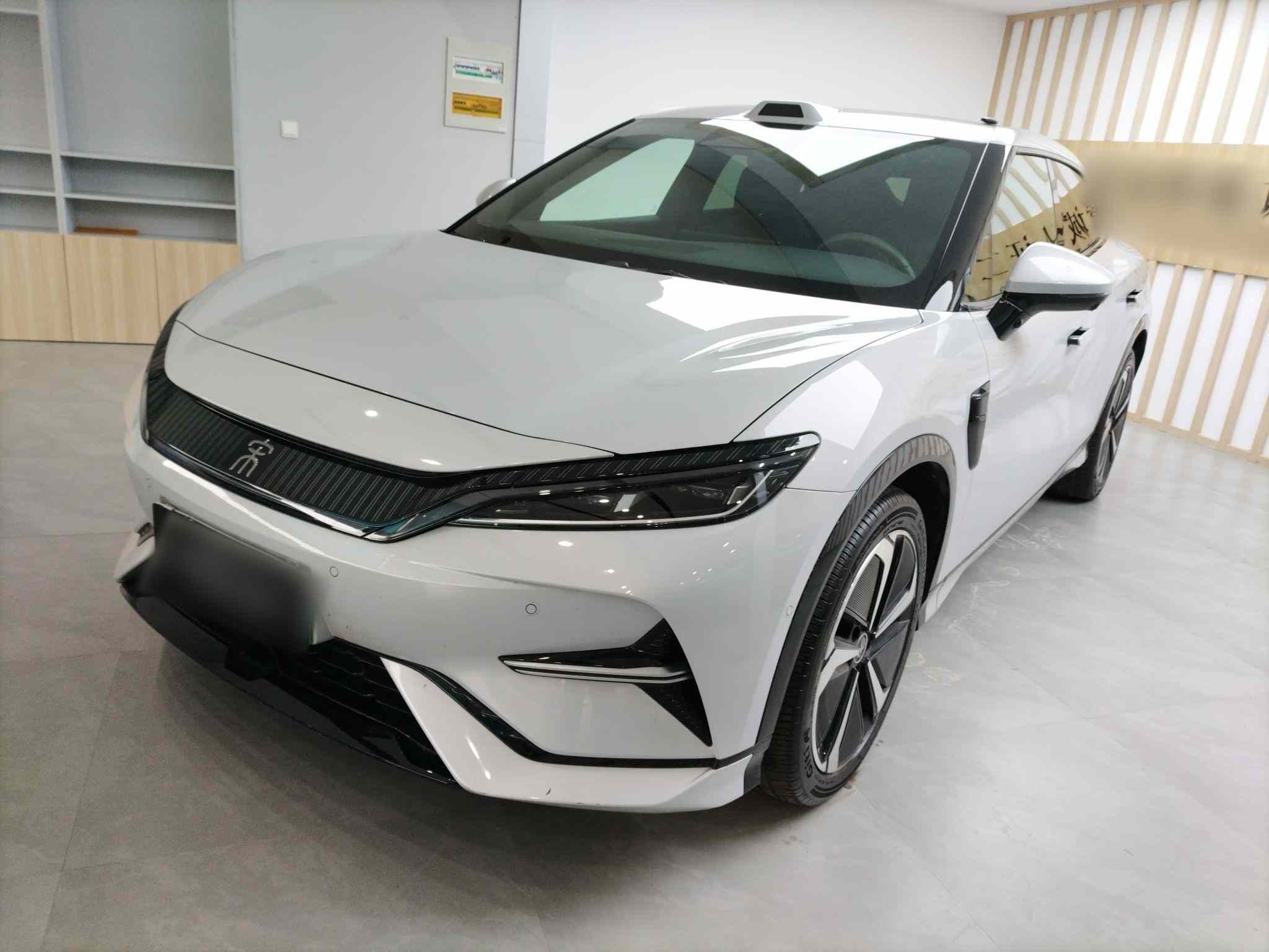 比亚迪 宋L EV 2025款 智驾版 662km 激光雷达卓越型(2)