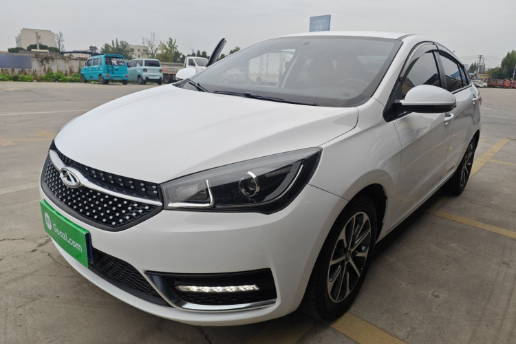 奇瑞 艾瑞泽5 2021款 PRO 1.5L CVT青春版车身外观1