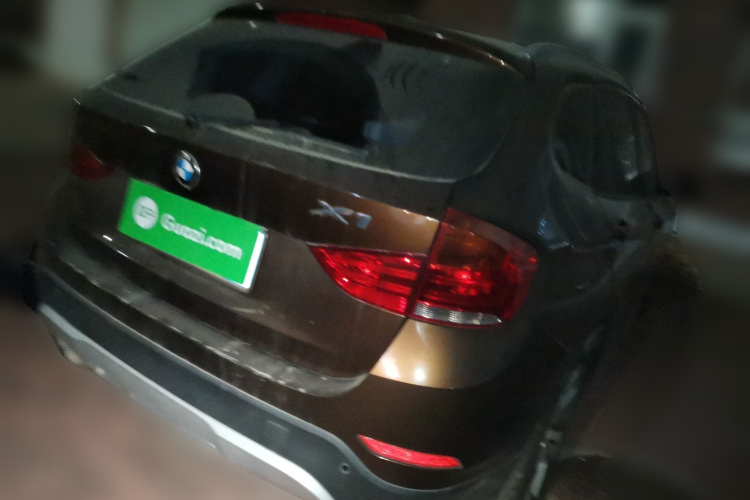 宝马X1 2015款 xDrive20i 时尚晋级版车身外观7