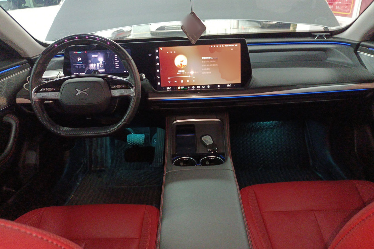 小鹏P7 2023款 P7i 610 Max 性能版中控内饰12