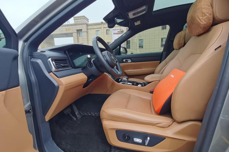 理想汽车 理想ONE 2021款 增程6座版中控内饰19