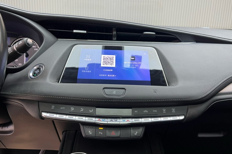 凯迪拉克XT4 2020款 改款 28T 两驱领先型中控内饰7003