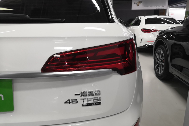 奥迪Q5L 2021款 45 TFSI 豪华动感型车身外观9