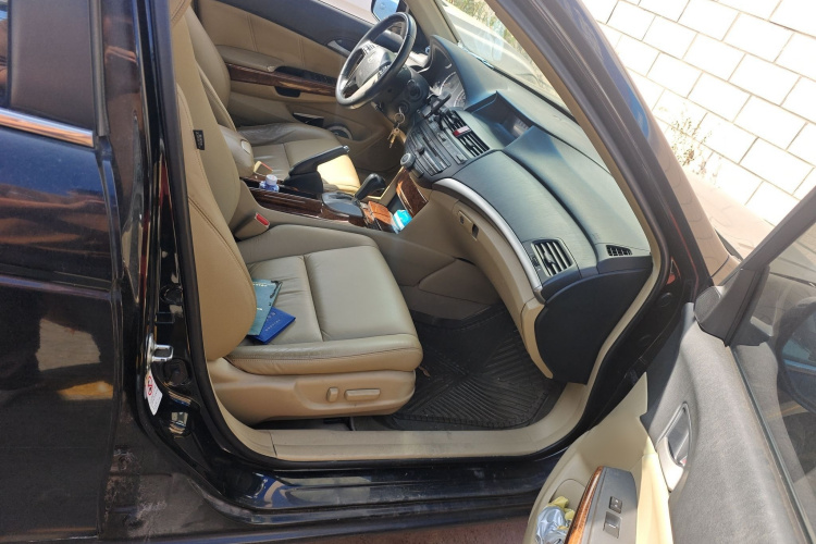 本田 雅阁 2012款 2.0L SE局部细节9005