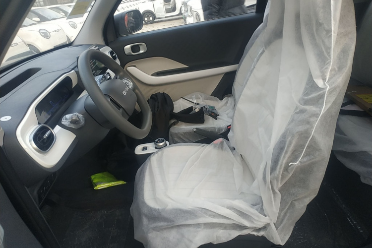 吉利银河 2025款 210km 熊猫卡丁局部细节19