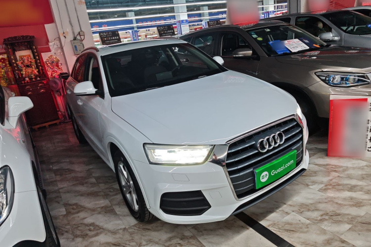 奥迪Q3 2018款 30周年年型 30 TFSI 时尚型车身外观3