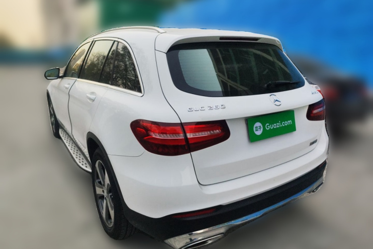 奔驰GLC 2016款 GLC 260 4MATIC 豪华型车身外观5