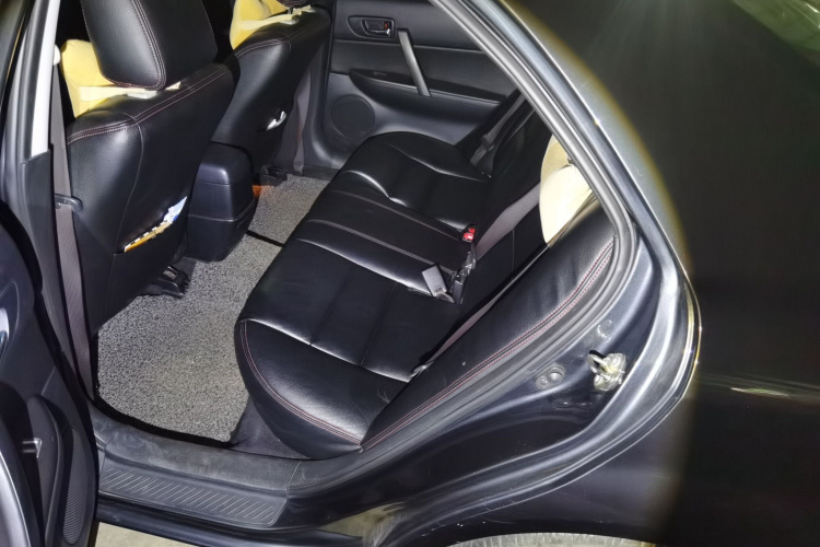 马自达6 2013款 2.0L 自动时尚型中控内饰21