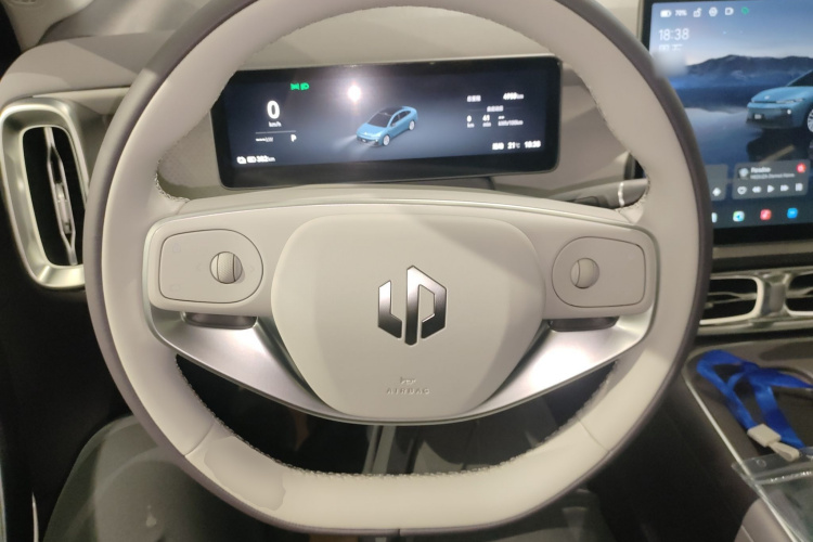 零跑汽车 零跑B01 2025款 550激光雷达版中控内饰13