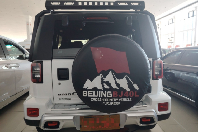 北京越野 北京BJ40 2023款 2.0T 自动四驱城市猎人版侠客型车身外观6004