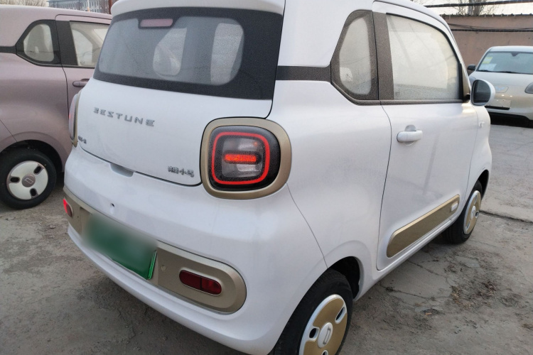 奔腾小马 2025款 222km 灵动马车身外观7