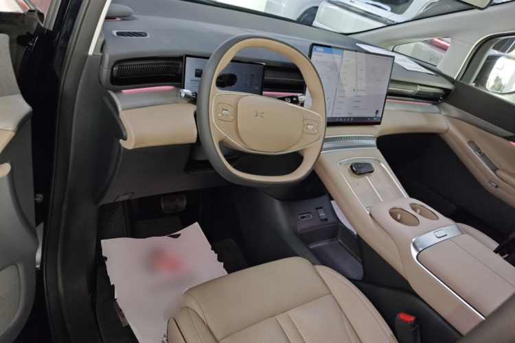 小鹏X9 2025款 740超长续航 Max中控内饰7002