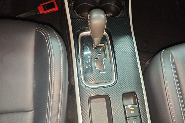 三菱 欧蓝德 2020款 2.0L 两驱畅享版 5座局部细节18