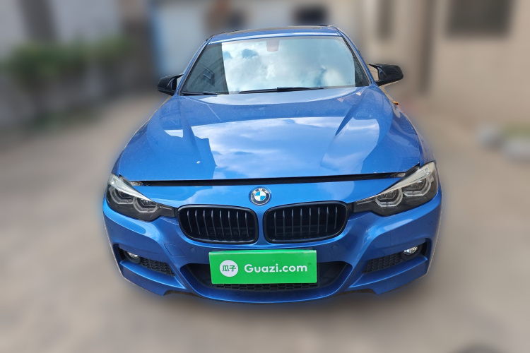 宝马3系 2019款 320i M运动曜夜版车身外观6001