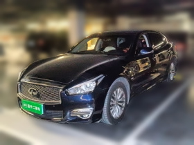 英菲尼迪Q70 2019款 Q70L 2.0T 精英版 PLUS