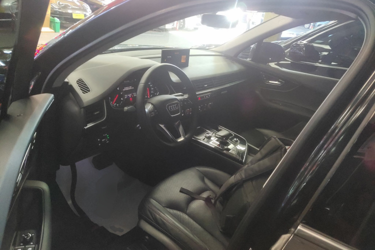 奥迪Q7（平行进口） 局部细节19