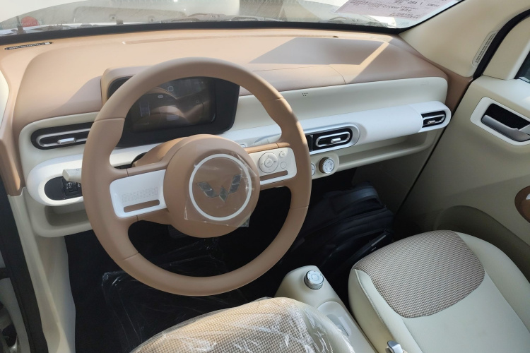 五菱汽车 宏光MINIEV 2024款 第三代 215km 青春版中控内饰12