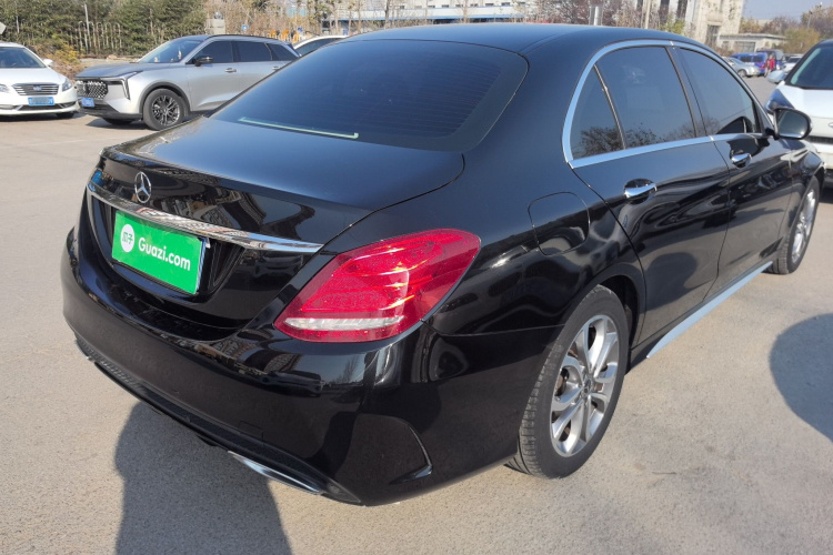 奔驰C级 2017款 改款 C 180 L 动感型运动版车身外观7