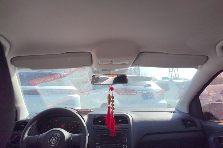 大众 Polo 2013款 1.4L 手动风尚版中控内饰22