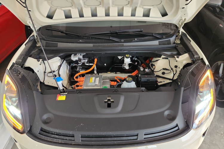 五菱汽车 缤果S 2025款 325km 尊享款机舱底盘24