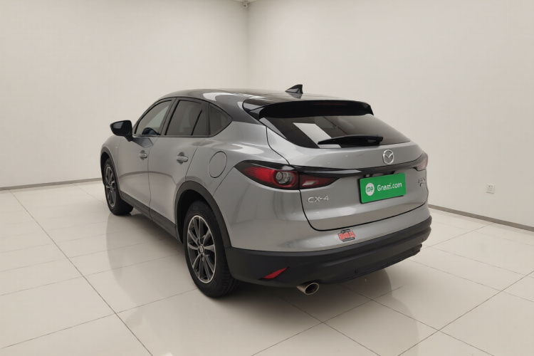 马自达CX-4 2021款 2.0L 自动两驱蓝天探索版车身外观5