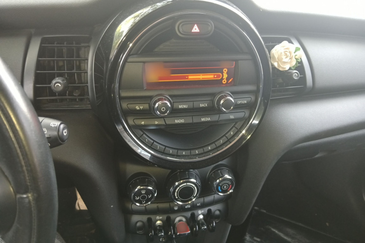 MINI 2014款 1.2T ONE局部细节16