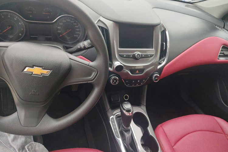 雪佛兰 科鲁兹 2017款 1.5L 自动先锋天窗版中控内饰7003