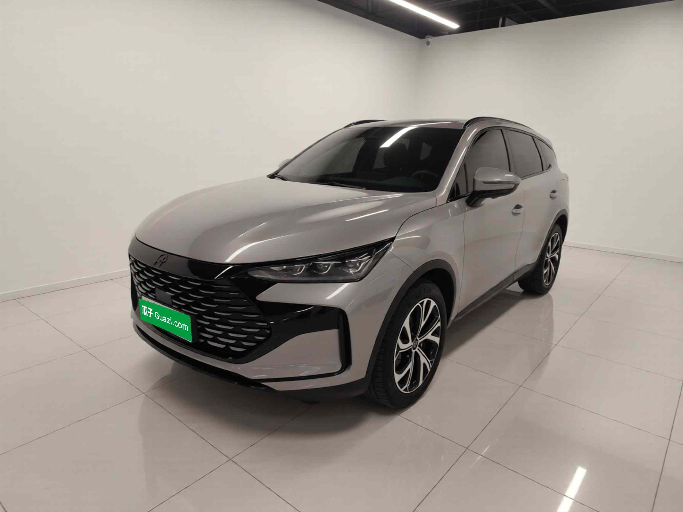比亚迪 唐新能源 2025款 DM-i 115KM 尊荣型(2)