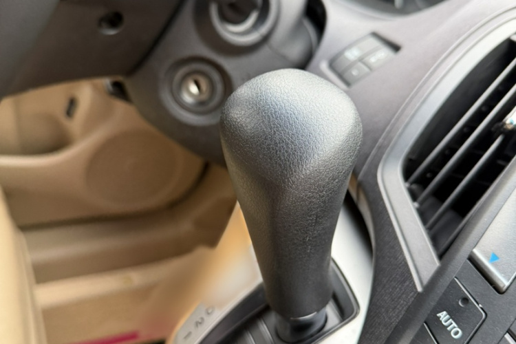 本田 奥德赛 2011款 劲秀 2.4L 豪华版局部细节18