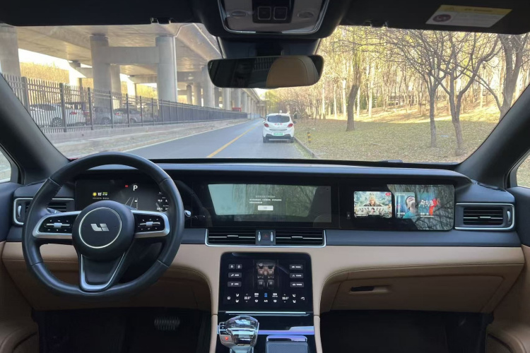 理想汽车 理想ONE 2021款 增程6座版中控内饰7005