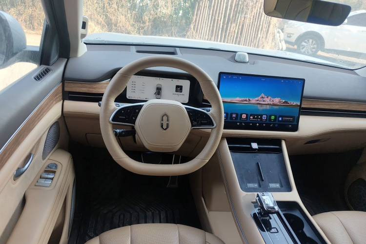 鸿蒙智行 问界M7 2024款 1.5T 智驾四驱Max版 6座中控内饰13