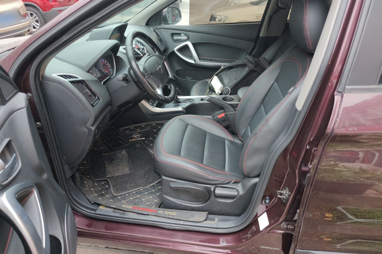 海马S5 2018款 1.5T CVT尊贵型中控内饰19