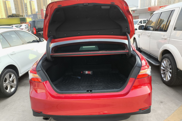 丰田 凯美瑞 2019款 改款 双擎 2.5HQ 旗舰版局部细节23