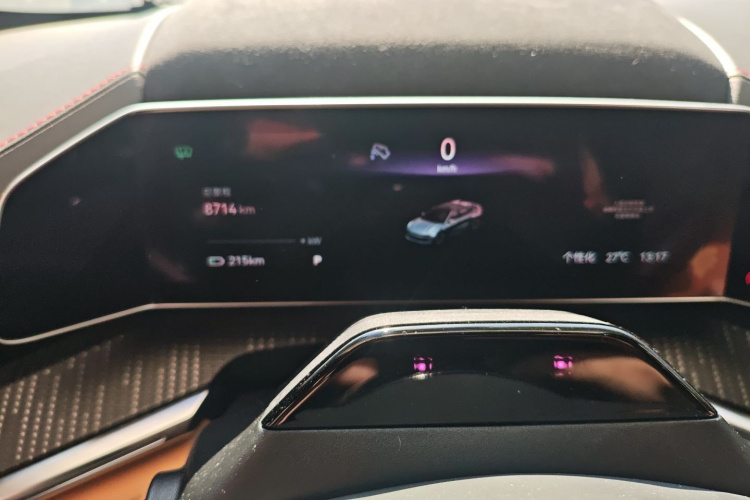 极氪001 2022款 超长续航双电机 YOU版局部细节14