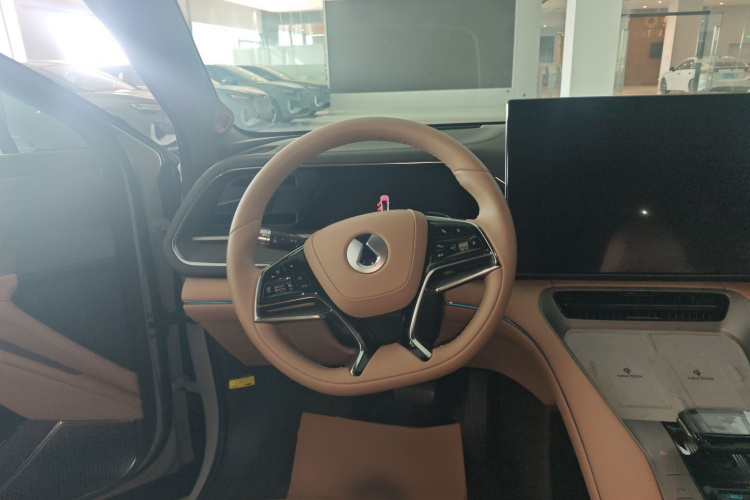 腾势N7 2024款 630 四驱智驾Max版中控内饰13