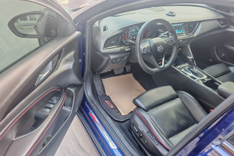 别克 君威 2019款 GS 28T 尊贵型 国VI中控内饰7001