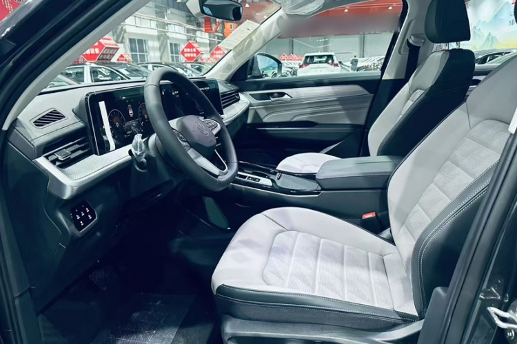 大众 揽巡 2026款  330TSI 豪华巡逸 众享款中控内饰7002