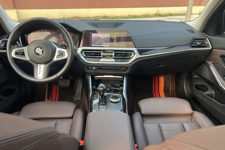 宝马3系 2021款 改款二 325Li M运动套装中控内饰7002