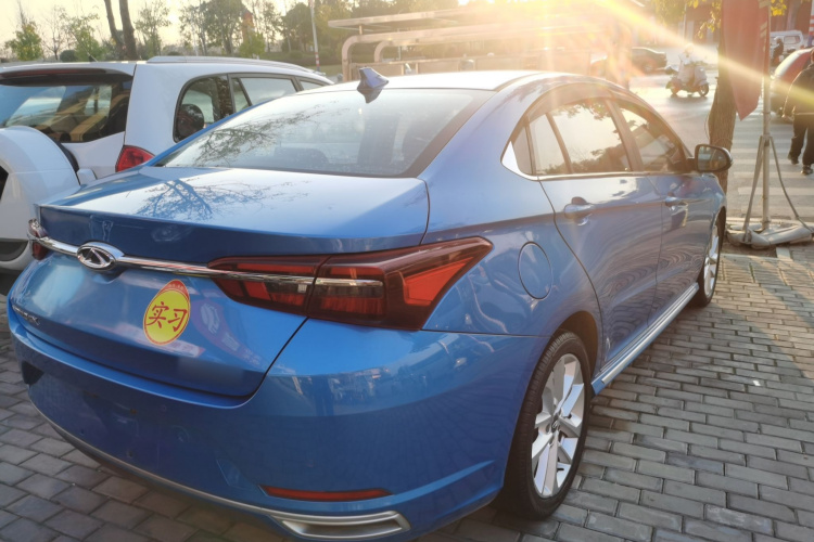 奇瑞 艾瑞泽GX 2018款 1.5T CVT劲色版 国V车身外观7