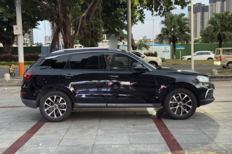 众泰T600 Coupe 2017款 1.5T 手动尊享型车身外观6001