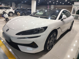 腾势Z9GT 2024款 1100四驱Ultra版