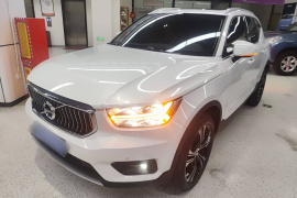 沃尔沃XC40 2021款 T4 四驱智远豪华版