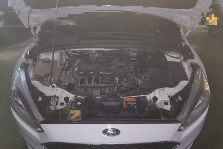 福特 福克斯 2015款 两厢 1.6L 自动舒适型局部细节24