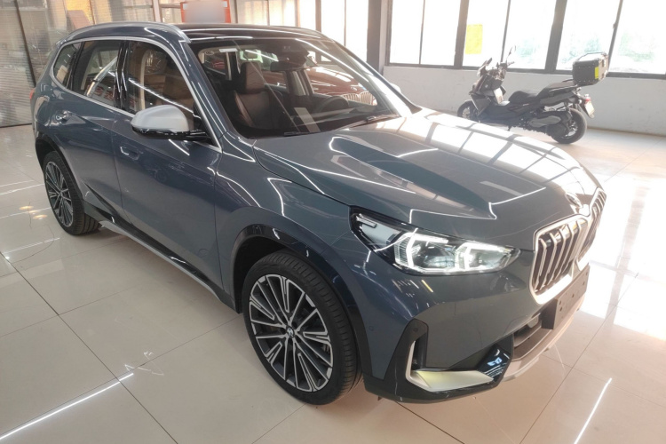 宝马X1 2023款 xDrive25Li X设计套装车身外观6002