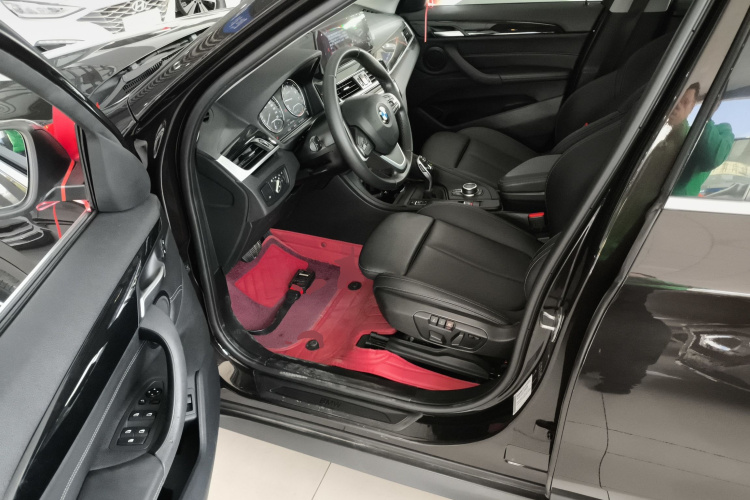 宝马X1 2020款 sDrive25Li 领先型中控内饰7003