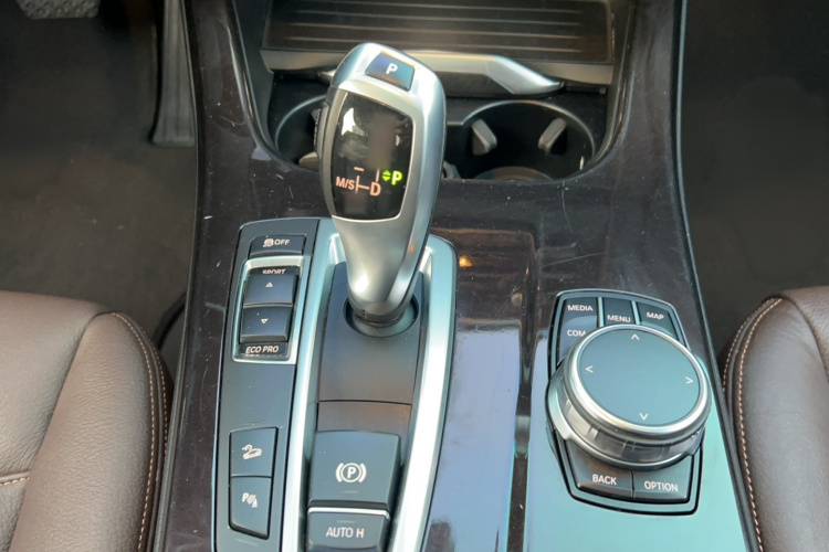 宝马X4 2014款 xDrive20i X设计套装局部细节18