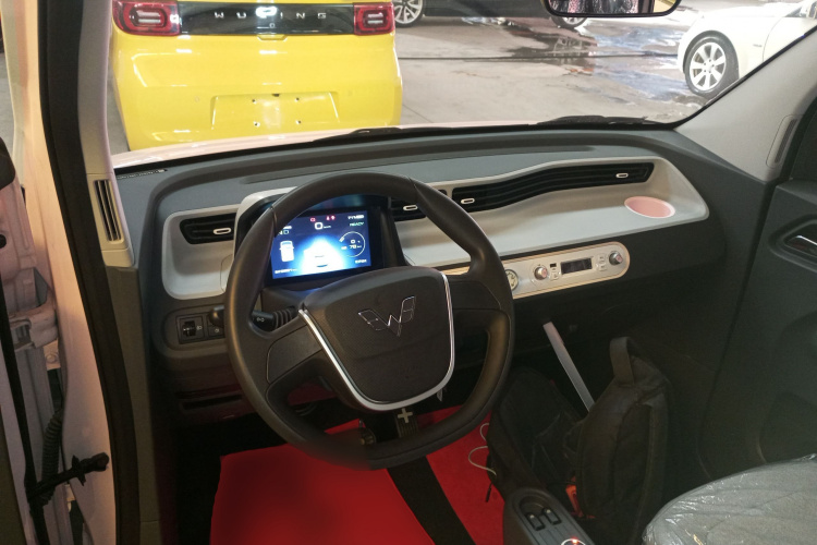 五菱汽车 宏光MINIEV 2022款 马卡龙时尚款 磷酸铁锂中控内饰7002