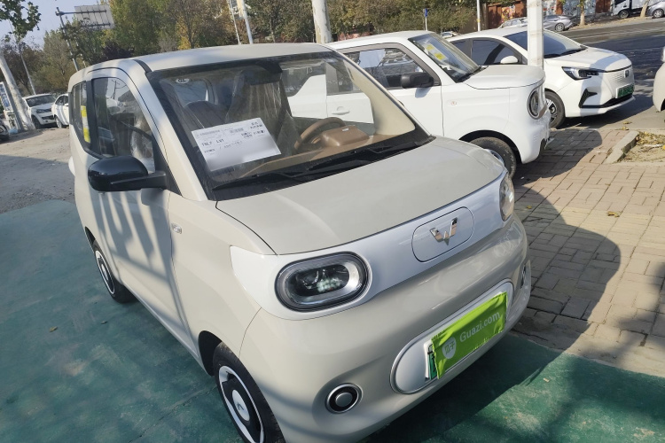 五菱汽车 宏光MINIEV 2024款 第三代 215km 青春版车身外观3